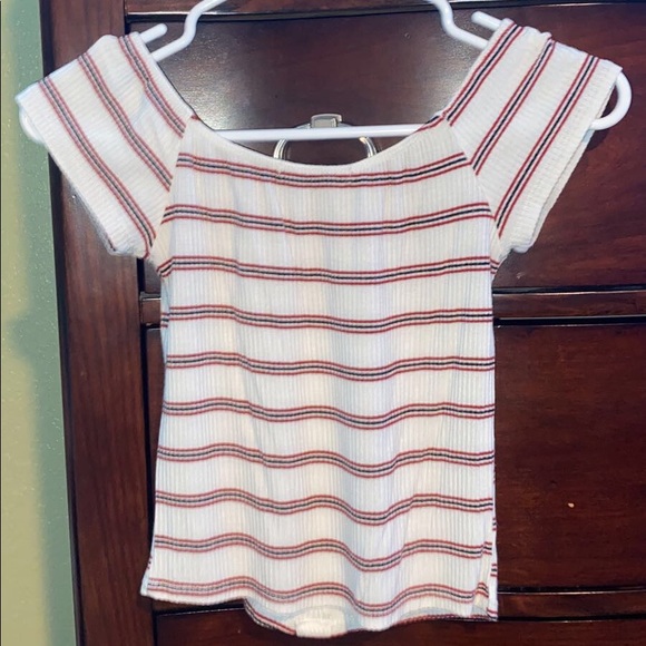 Cropped Casual Wear - Picture 2 of 3